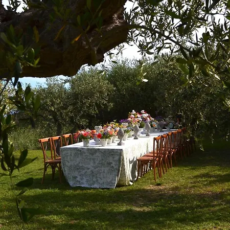فيلة Giardino Degli Ulivi
